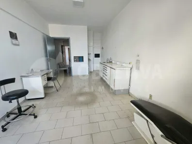 Sala Comercial para alugar, 48m² no Centro, Uberlândia