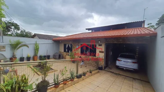 Casa com 3 Quartos à venda, 174m² no Conjunto Habitacional Maria Cecília Serrano de Oliveira, Londrina