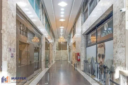 Sala Comercial com 2 Quartos à venda, 32m² no Centro Histórico, Porto Alegre