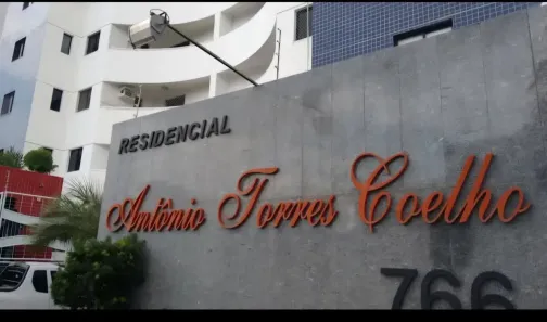 Apartamento com 3 Quartos para alugar, 100m² no Capuchinhos, Feira de Santana