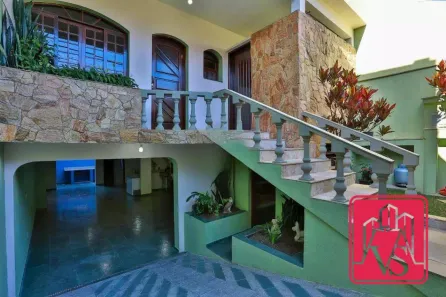 Sobrado com 4 Quartos à venda, 241m² no Dos Casa, São Bernardo do Campo
