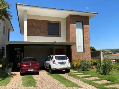 Casa de Condomínio com 3 Quartos para alugar, 210m² no Vila José Iório (Sousas), Campinas
