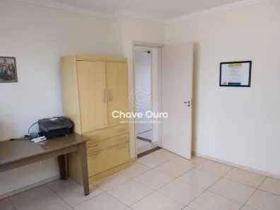 Apartamento com 3 Quartos à venda, 80m² no Maria Luiza, Cascavel