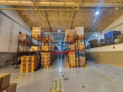 Galpão/Depósito/Armazém para alugar, 2000m² no Campanário, Diadema