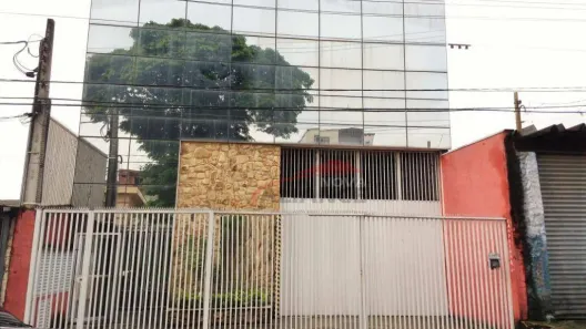 Galpão/Depósito/Armazém à venda, 715m² no Vila Palmares, Santo André