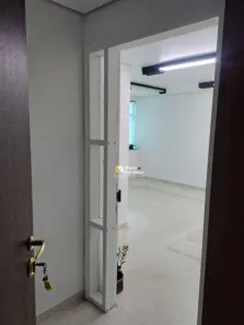 Sala Comercial para alugar, 68m² no Saúde, São Paulo