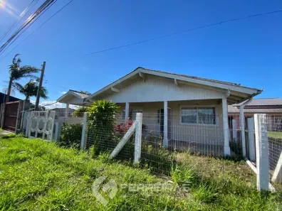 Casa com 2 Quartos para alugar, 110m² no , Tramandaí