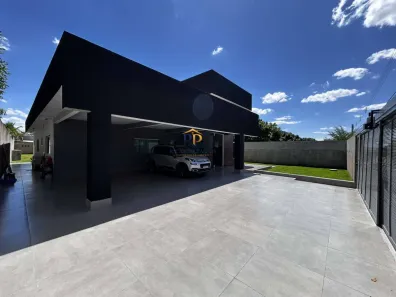 Casa de Condomínio com 3 Quartos à venda, 400m² no Região dos Lagos, Brasília