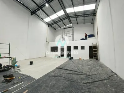 Galpão/Depósito/Armazém para alugar, 300m² no Santo Antônio, São Caetano do Sul