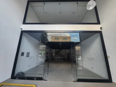 Prédio Comercial à venda, 400m² no Vila Paulo Silas, São Paulo