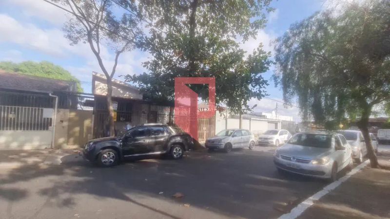 Casa com 3 quartos — Caiçaras, Belo Horizonte