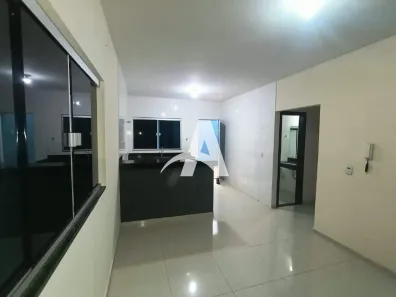 Casa com 2 Quartos para alugar, 150m² no Jardim Patrícia, Uberlândia
