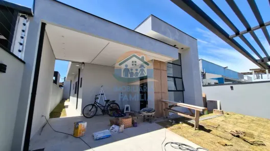 Casa com 3 Quartos à venda, 100m² no Balneário dos Golfinhos, Caraguatatuba