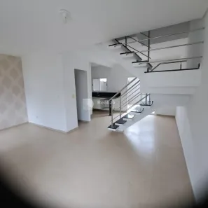 Casa de Condomínio com 2 Quartos para alugar, 100m² no Chácaras São José, São José dos Campos