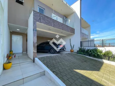 Casa com 3 Quartos à venda, 157m² no Camobi, Santa Maria