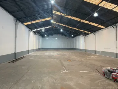 Galpão/Depósito/Armazém para alugar, 750m² no Chácara Califórnia, São Paulo