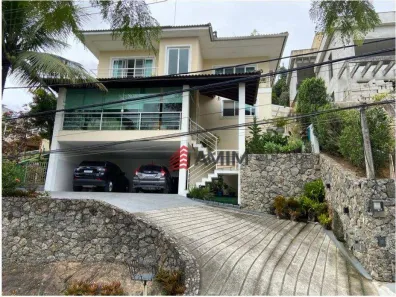Casa de Condomínio com 4 Quartos à venda, 410m² no Piratininga, Niterói