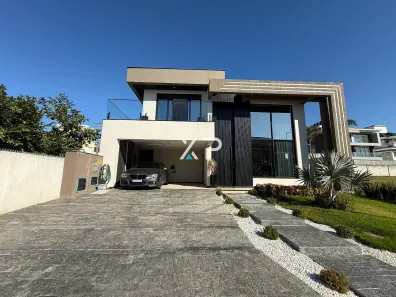 Casa com 3 Quartos à venda, 280m² no Pedra Branca, Palhoça