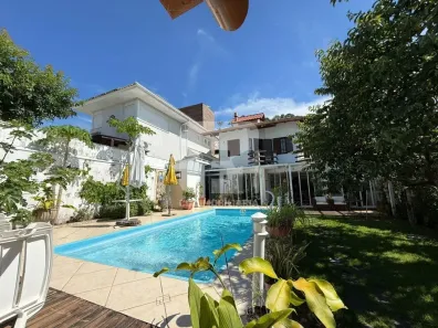 Casa com 5 Quartos à venda, 325m² no João Paulo, Florianópolis