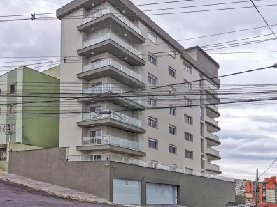Apartamento com 3 Quartos para alugar, 102m² no São Benedito, Poços de Caldas