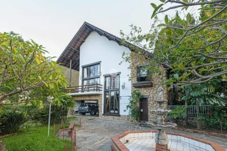 Casa com 7 Quartos à venda, 493m² no Mangabeiras, Belo Horizonte