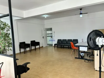 Sala Comercial à venda, 60m² no Centro, São Vicente