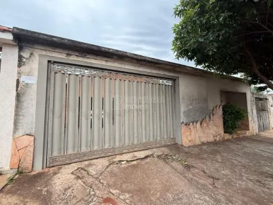 Casa com 3 Quartos à venda, 177m² no Jardim das Estações (Vila Xavier), Araraquara