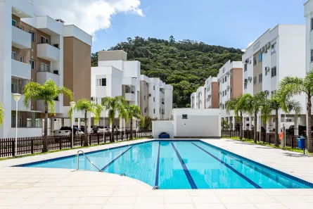 Apartamento com 2 Quartos para alugar, 57m² no Canasvieiras, Florianópolis