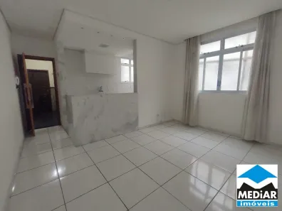Apartamento com 1 Quarto para alugar, 50m² no Santa Tereza, Belo Horizonte
