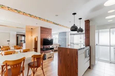 Apartamento com 2 Quartos à venda, 67m² no Passo da Areia, Porto Alegre