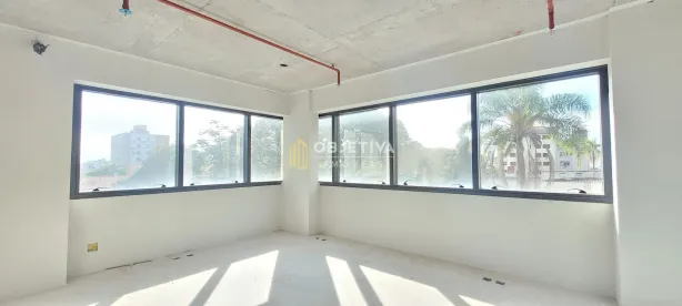 Sala Comercial para alugar, 31m² no Floresta, Porto Alegre