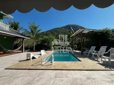 Casa de Condomínio com 4 Quartos à venda, 240m² no Flamengo, Maricá
