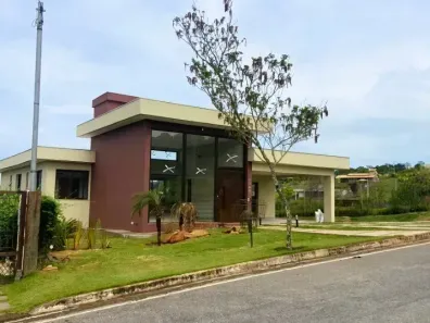 Casa de Condomínio com 3 Quartos à venda, 260m² no , Brumadinho