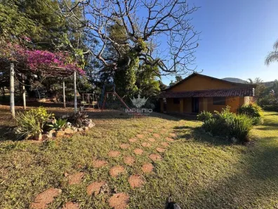 Casa de Condomínio com 4 Quartos à venda, 200m² no , Itatiaiuçu