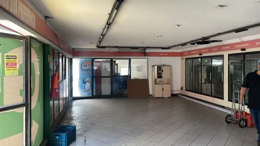 Ponto Comercial para alugar, 100m² no Mutuá, São Gonçalo
