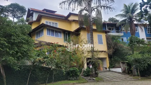 Casa de Condomínio com 5 Quartos à venda, 236m² no Mata Paca, Niterói