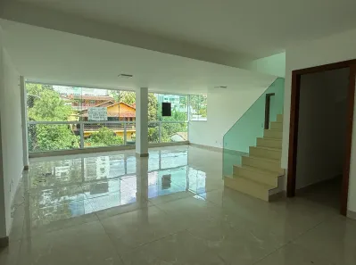 Cobertura com 3 Quartos para alugar, 200m² no Braunes, Nova Friburgo