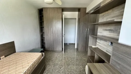 Apartamento com 4 Quartos para alugar, 240m² no Aleixo, Manaus