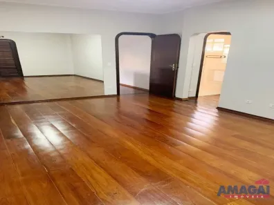 Sobrado com 3 Quartos à venda, 273m² no Residencial São Paulo, Jacareí