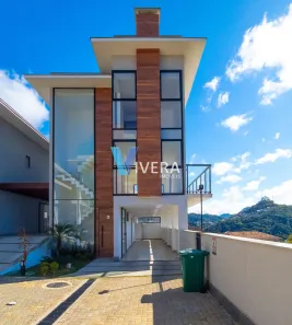 Casa com 5 Quartos à venda, 260m² no Tijuca, Teresópolis