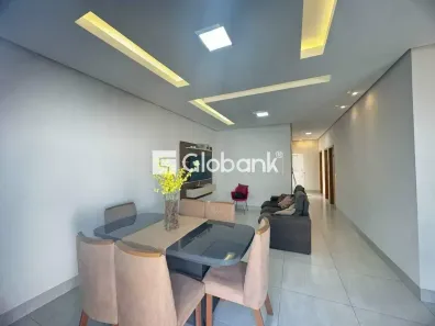 Casa com 3 Quartos à venda, 12m² no Vila Nova, Montes Claros