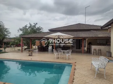 Fazenda/Sítio com 3 Quartos à venda, 318m² no Itapavussu, Cosmópolis