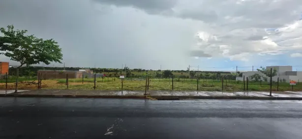 Lote/Terreno à venda, 500m² no Jardim Sul, Uberlândia