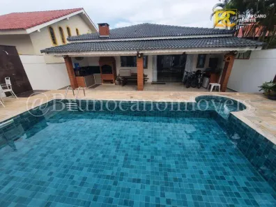 Casa de Condomínio com 3 Quartos para venda ou aluguel, 170m² no Vila Peruibe, Peruíbe