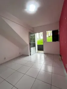 Casa de Condomínio com 2 Quartos à venda, 48m² no Jardim Sandra, Cotia