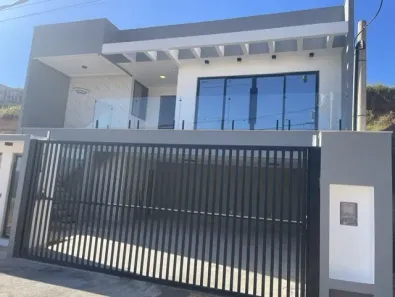 Casa com 4 Quartos à venda, 330m² no Jardim Belvedere, Volta Redonda