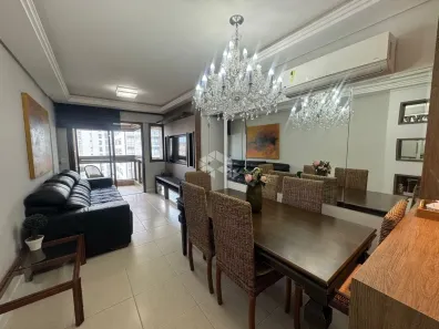 Apartamento com 2 Quartos à venda, 77m² no Centro, Florianópolis