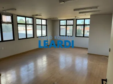 Sala Comercial à venda, 40m² no Chácara Santo Antônio (Zona Sul), São Paulo