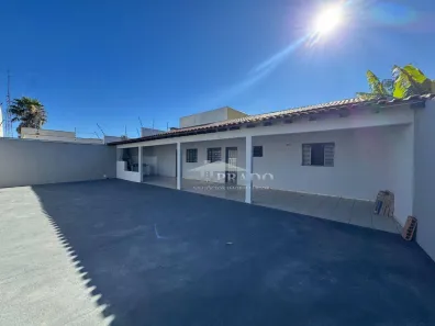 Casa com 2 Quartos para alugar, 120m² no Vila Romana, Ibiporã