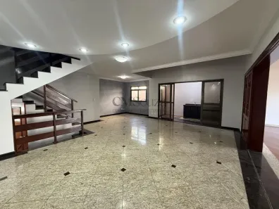 Casa com 5 Quartos à venda, 302m² no Mediterrâneo, Londrina